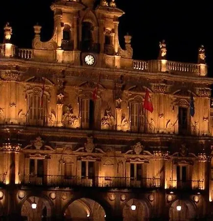 Apartment Domus Salamanca. Melchor Cano. Centro. 4 *