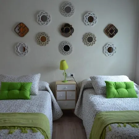 Apartamento Domus Salamanca. Melchor Cano. Centro. 4 *