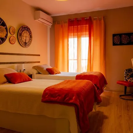 Apartment Domus Salamanca. Melchor Cano. Centro. 4 *